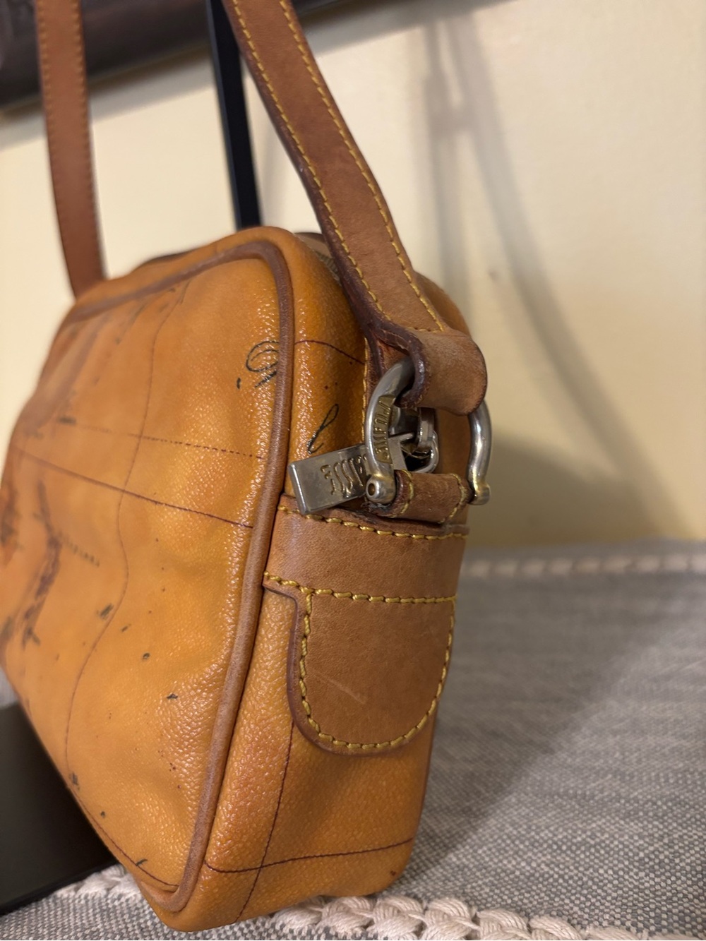 Alviero Martini Brown Shoulder Bag - Picture 4 of 8